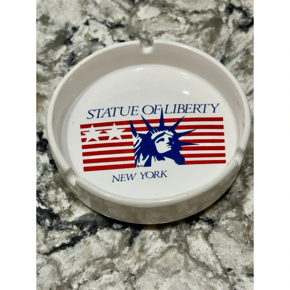 Vintage Statue Of Liberty New York Ashtray 4